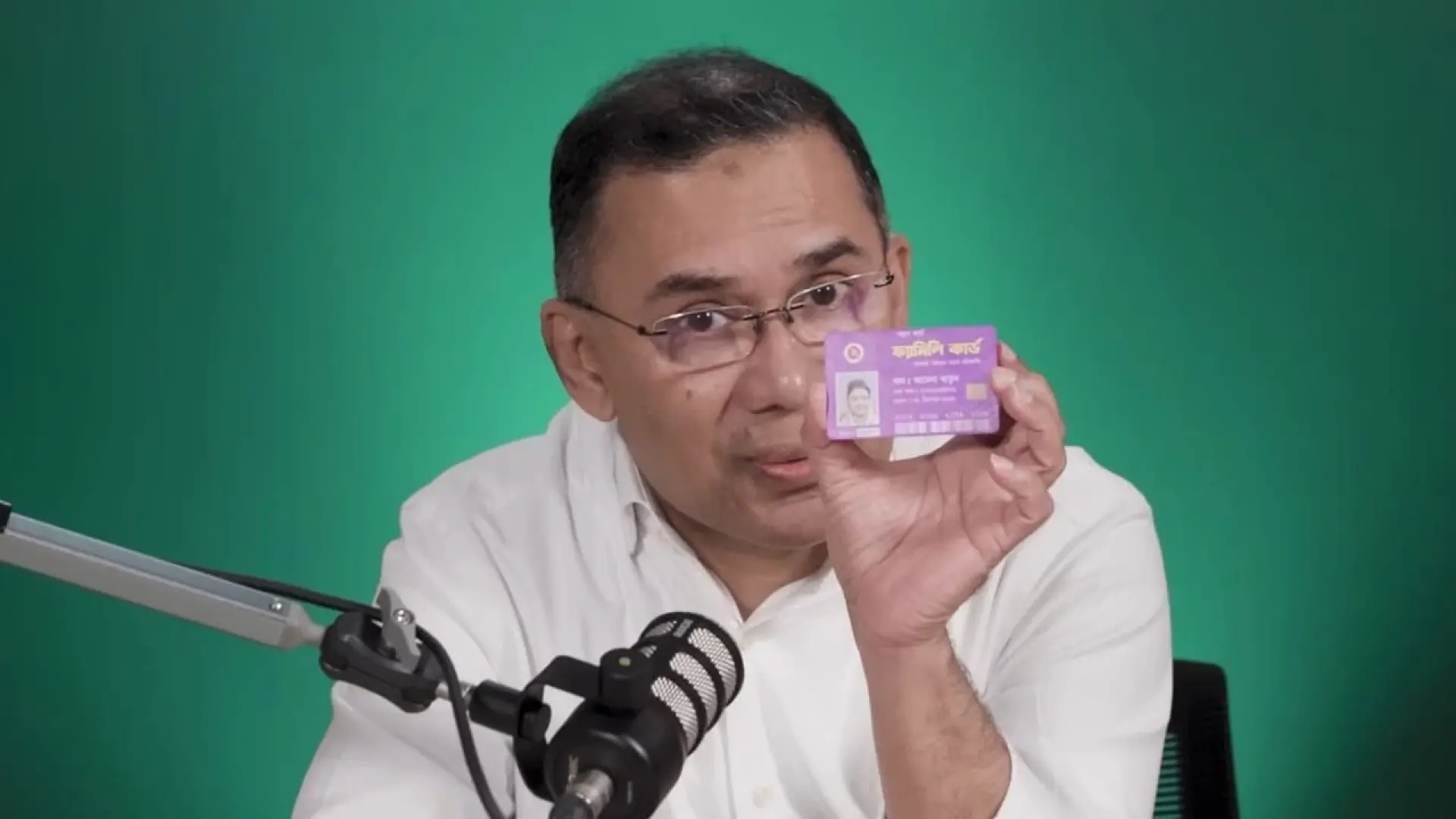 Family Card Survey: Authorities Warn Against Payment Scams